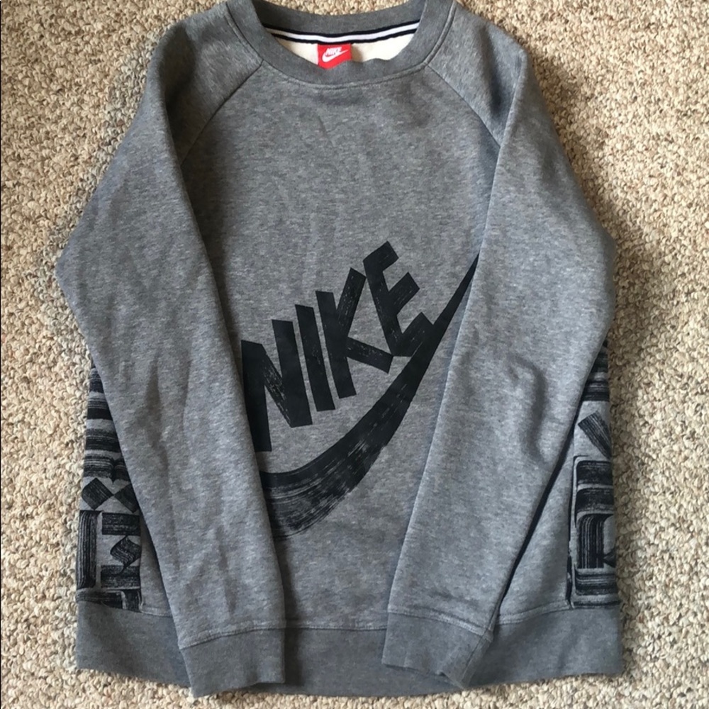 Nike sweatshirt